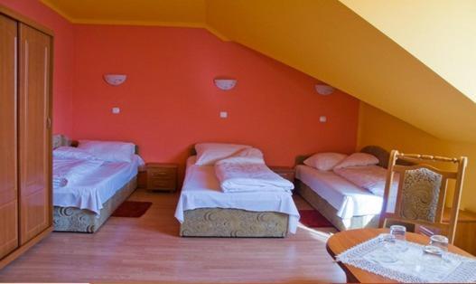 Hotel Czardasz Września Habitación foto