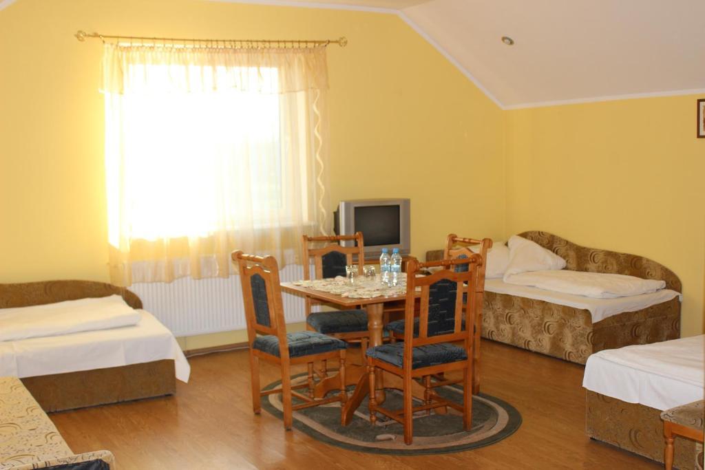 Hotel Czardasz Września Habitación foto